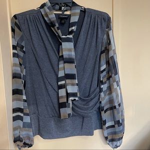 Women gray top